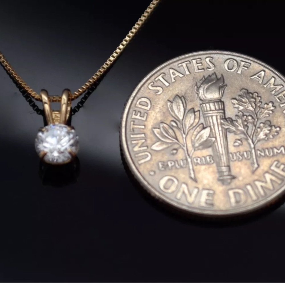 ROUND SOLITAIRE CUT 14K YELLOW GOLD PENDANT - Picture 2 of 5
